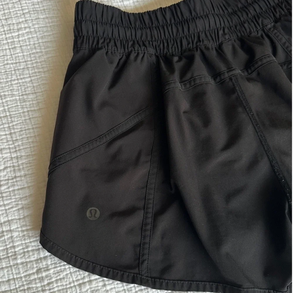 Lululemon Tracker Short V 4